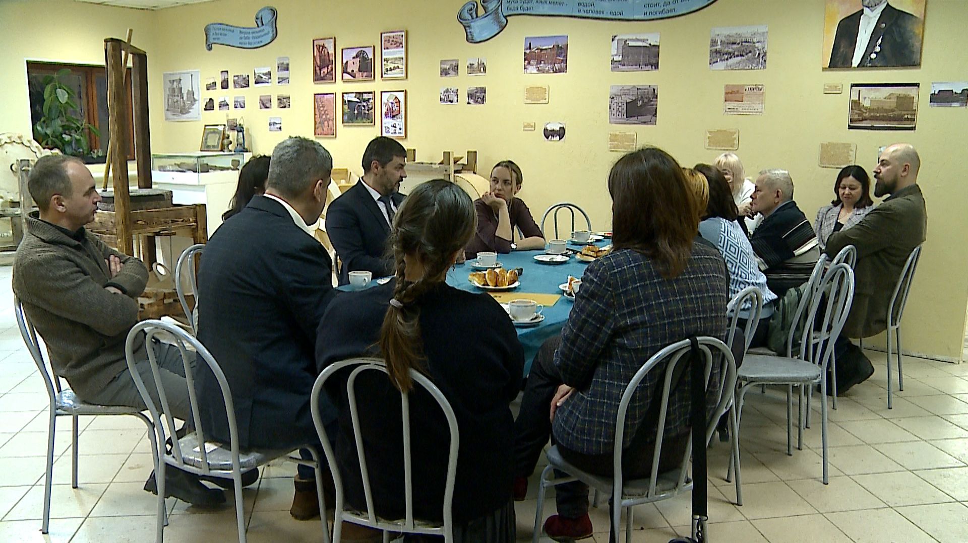 (Рыбинск-40) ПРЕСС-ЧАЙ С ГЛАВОЙ ГОРОДА смотреть онлайн