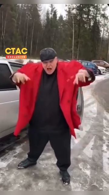 На белом белом покрывале января, любимой девушки я имя написал струёй когда ссал! 💦 ❄️🫦 смотреть онлайн