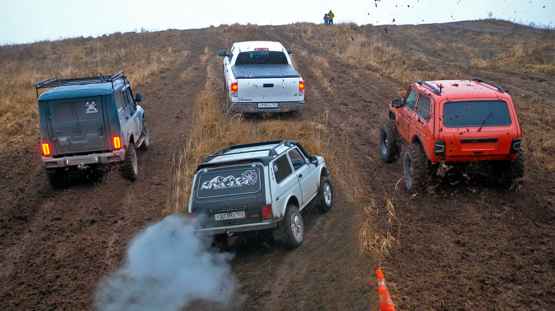 ДРАГ В ГОРУ! ТУРБО НИВА против TOYOTA TUNDRA, УАЗ, JEEP смотреть онлайн