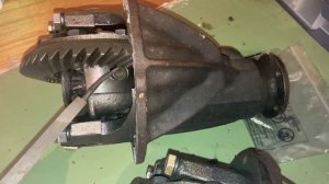 Нива 1.7 и 1.8, какое масло заливать в редуктор