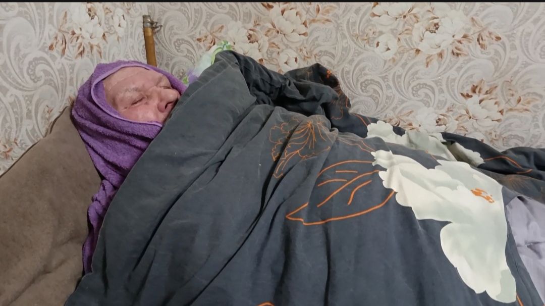 РАНЬШЕ ВСЕ ТАК ЛЕЧИЛИСЬ, МЕЛКИЕ ДЕЛА ПО ДОМУ смотреть онлайн