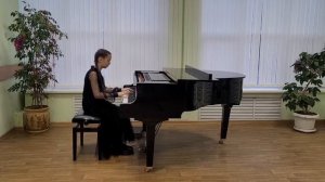 Машенева Карина 14 лет, 8 класс; И.С. Бах _Прелюдия и фуга_ c-moll из 1 Тома ХТК, К. Черни Этюд № 13