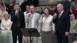 У дикого гуся могучие крылья..