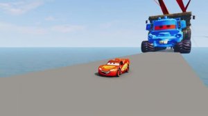 ГИГАНТСКИЙ БУКСИРОВОЧНЫЙ АВТОМОБИЛЬ И ГРУЗОВИК ПРОТИВ АВТОМОБИЛЕЙ ЛАЙТНИНГА В BEAMNG DRIVE