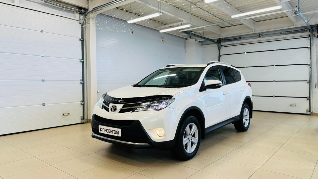 Toyota RAV4, 2013 год