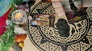 Какой мужчина на пороге 💞 таро по вариантам