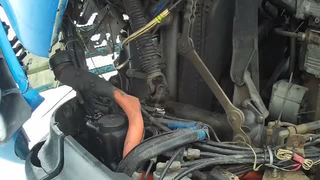 Как проверить масло в гидроусилителе_ смотреть онлайн