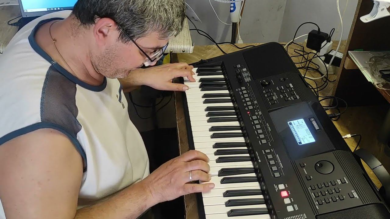 Синтезатор Yamaha PSR-E463 Весеннее настроение.