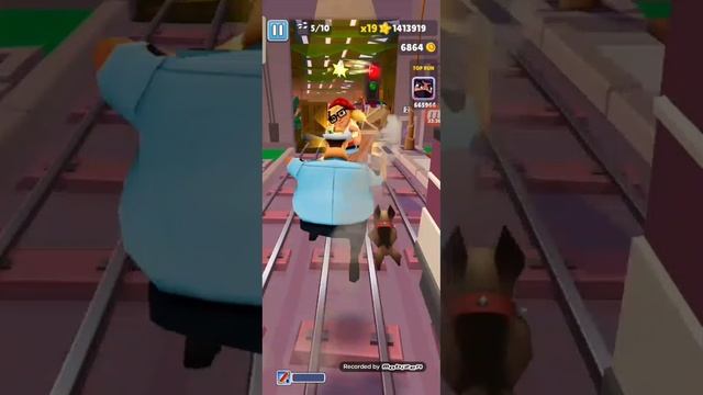 Играю в Subway surfers смотреть онлайн