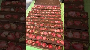 шоколад с клубникой  🍓  🍫