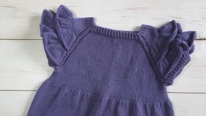 Детское платье спицами. Платье регланом сверху. МК