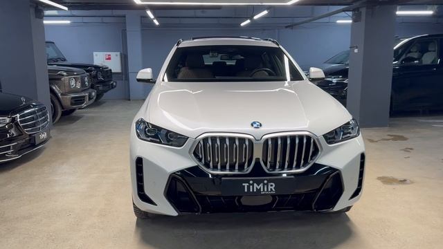 BMW X6 40i 2024 381🐎