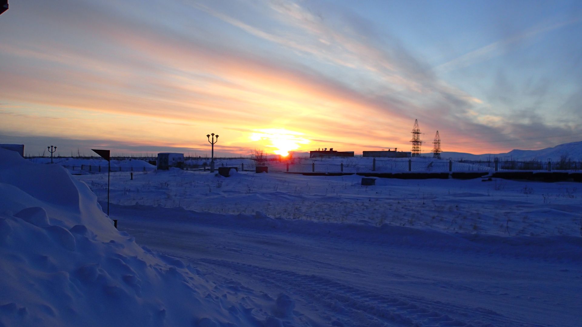 2026.01.20. Солнце возле Норильска вовсю светит. Погодные итоги, 2-й декады января, в описании. смотреть онлайн