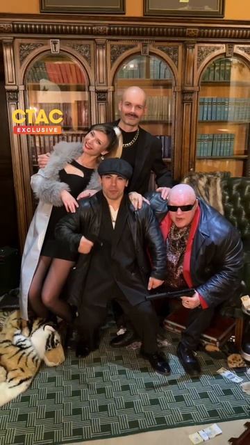 Их боялись все! Даже Дед Мороз! 🤶Не боялась только снегурочка потому что она была дурочка! 🙆♀️🔫 смотреть онлайн