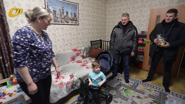 В РАМКАХ "ЕЛКИ ЖЕЛАНИЙ", РАБОТНИКИ МИХАЙЛОВСКОГО ГОКА ВЫПОЛНИЛИ МЕЧТЫ ОСОБЕННЫХ ДЕТЕЙ смотреть онлайн