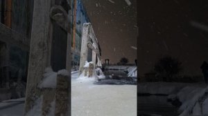 Купание в проруби, плавание, закаливание в мороз.