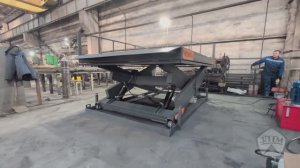 Подъемный стол с откидной аппарелью от ЗПТМ