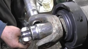 Замена подвесного подшипника и крестовины ВАЗ 2106