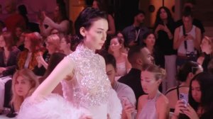 Показ женской коллекции Georges Hobeika осень-зима 2023-2024