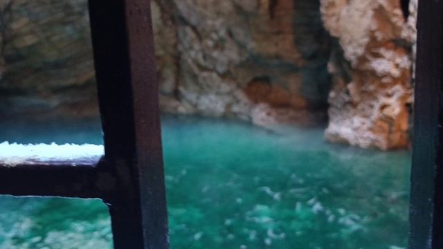 ОЗЕРО ПРОВАЛ смотреть онлайн