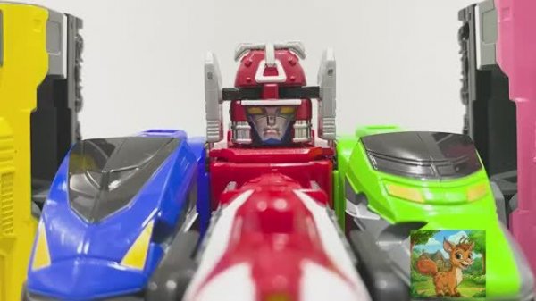 Команда поезда связана с 5 игрушечными деформационными поездами super team!