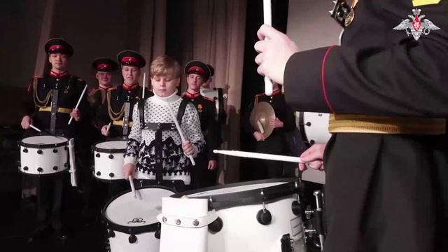 Анна Цивилёва приняла участие в акции «Елка желаний» смотреть онлайн