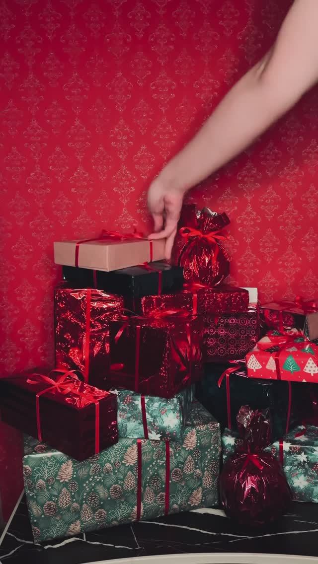 Новогодняя батарея из подарков🤭