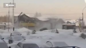 Торговый центр рухнул в Новосибирске