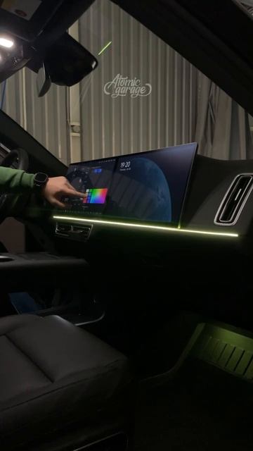 Контурная подсветка Ambient Light для LiXiang L7 смотреть онлайн