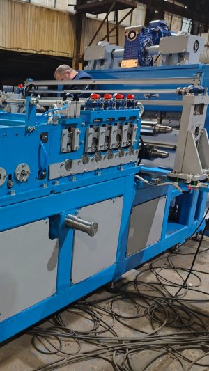 Линия продольно-поперечного роспуска рулонного металла 0,3-1,5 х 1300 мм