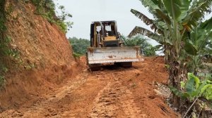 Improving Plantation Road Durability with D6G Bulldozer Efficiency