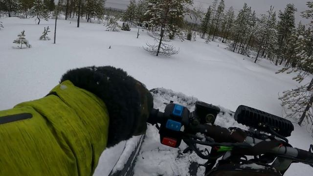 На мототолкаче Ураган Тайга.