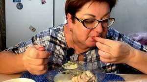 Мукбанг, а раскольник у меня с перловкой/архив