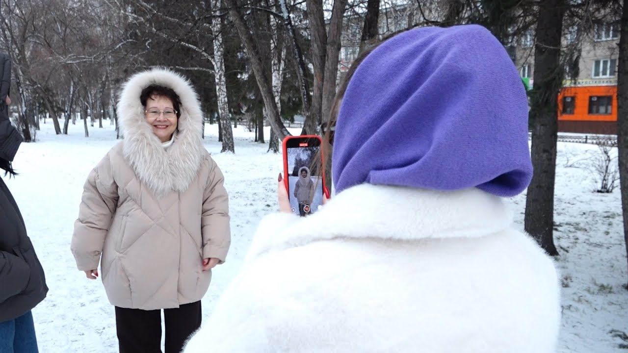 Продавец маленького продуктового магазина из Бийска завела блог о жизни женщины в 60 лет смотреть онлайн