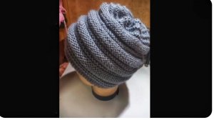 Две шапки готовы /я очень рада 😊