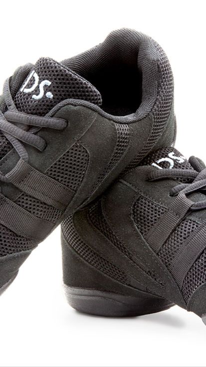 Кроссовки для танцев ТанцКласс 2020 | Базовая модель для тренировок смотреть онлайн