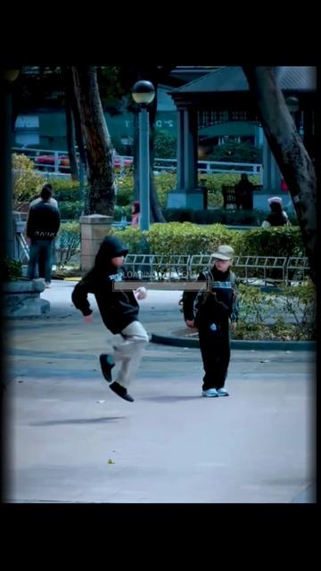 дети танцы на голове улица брейк-данс смотреть онлайн