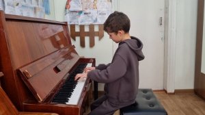 Э.Сигмейстер Уличные игры,исп.Российский Олег