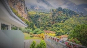 Самая красивая горная деревня в Италии у нереально-голубого озера