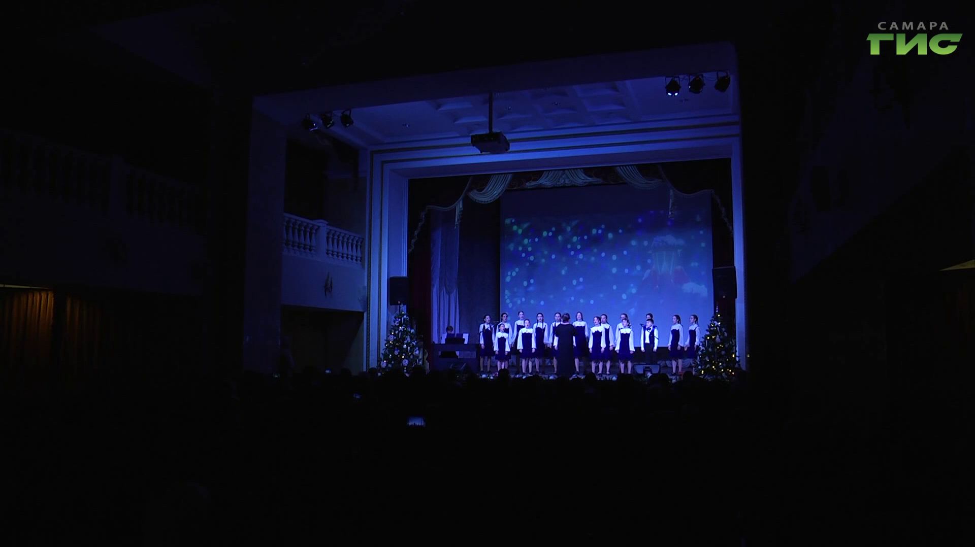Гала‑концерт Рождественского фестиваля собрал лучших участников в Самаре смотреть онлайн
