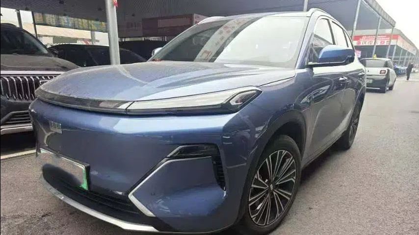 Geely Xingjian 7 Navigator Edition 2025 года выпуска! смотреть онлайн