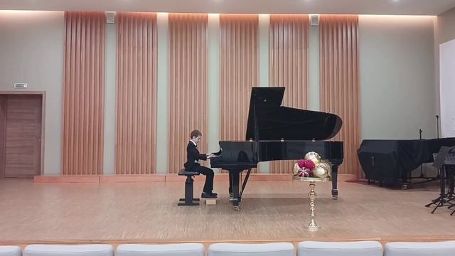 И.Иордан Охота за бабочкой исполняет Степанов Алексей смотреть онлайн