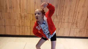 Галина Гариловна проводит разминку