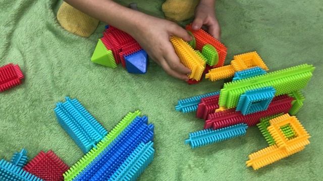 Квадратики поспорили смотреть онлайн