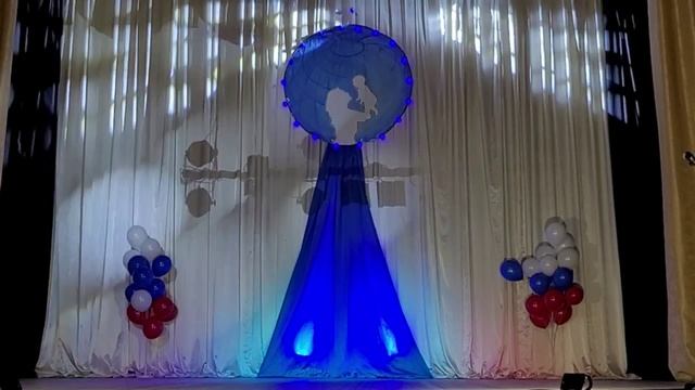 25. День матери