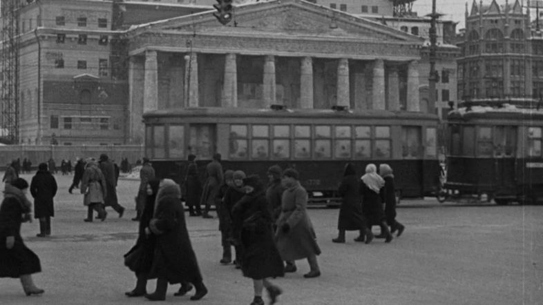 К/ж «На защиту родной Москвы» (1942 г., Центральная студия кинохроники), фрагмент. смотреть онлайн