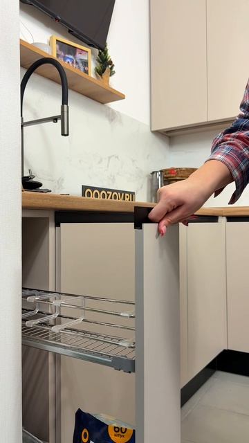 Матовая кухня Prime «Шёлковый» 🤍 Софт-тач фасады, HPL Дуб Канзас, фурнитура Hettich/Blum. 250 033 ₽ смотреть онлайн