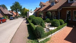 ОБРЕЗКА кустов САМШИТА и небольших ИЗГОРОДЕЙ