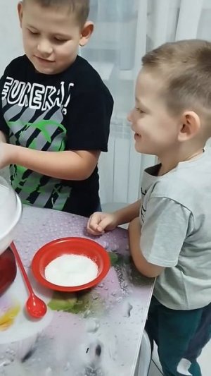 Лёня и Владу сделают сахарную вату