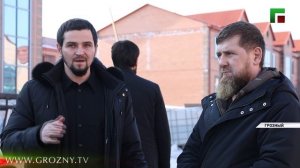 Рамзан Кадыров ознакомился с ходом строительства 200 таунхаусов в Висаитовском районе Грозного